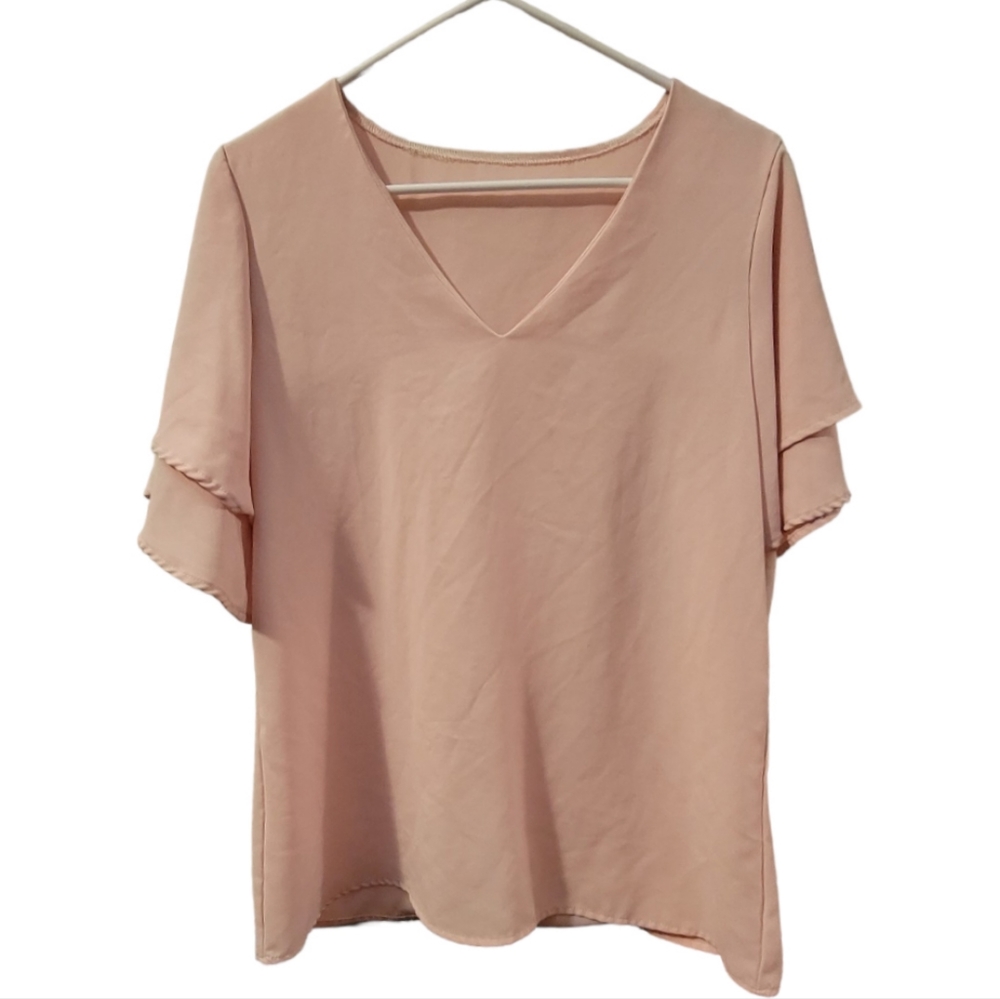 NWOT Pink flowy blouse